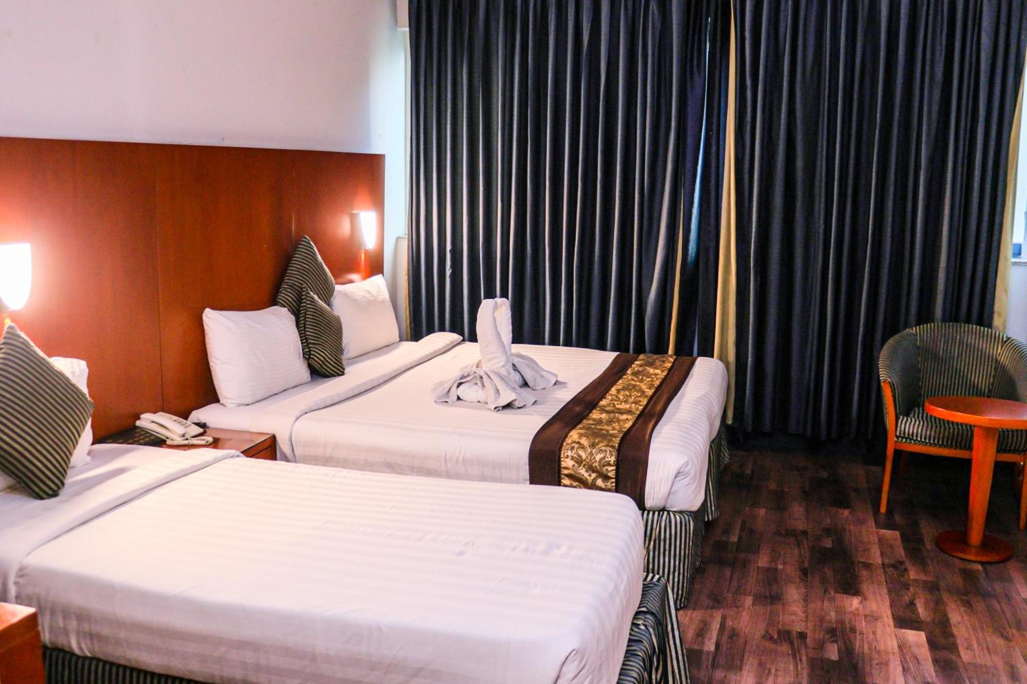 Boonmax Hotel Dubai Exterior photo