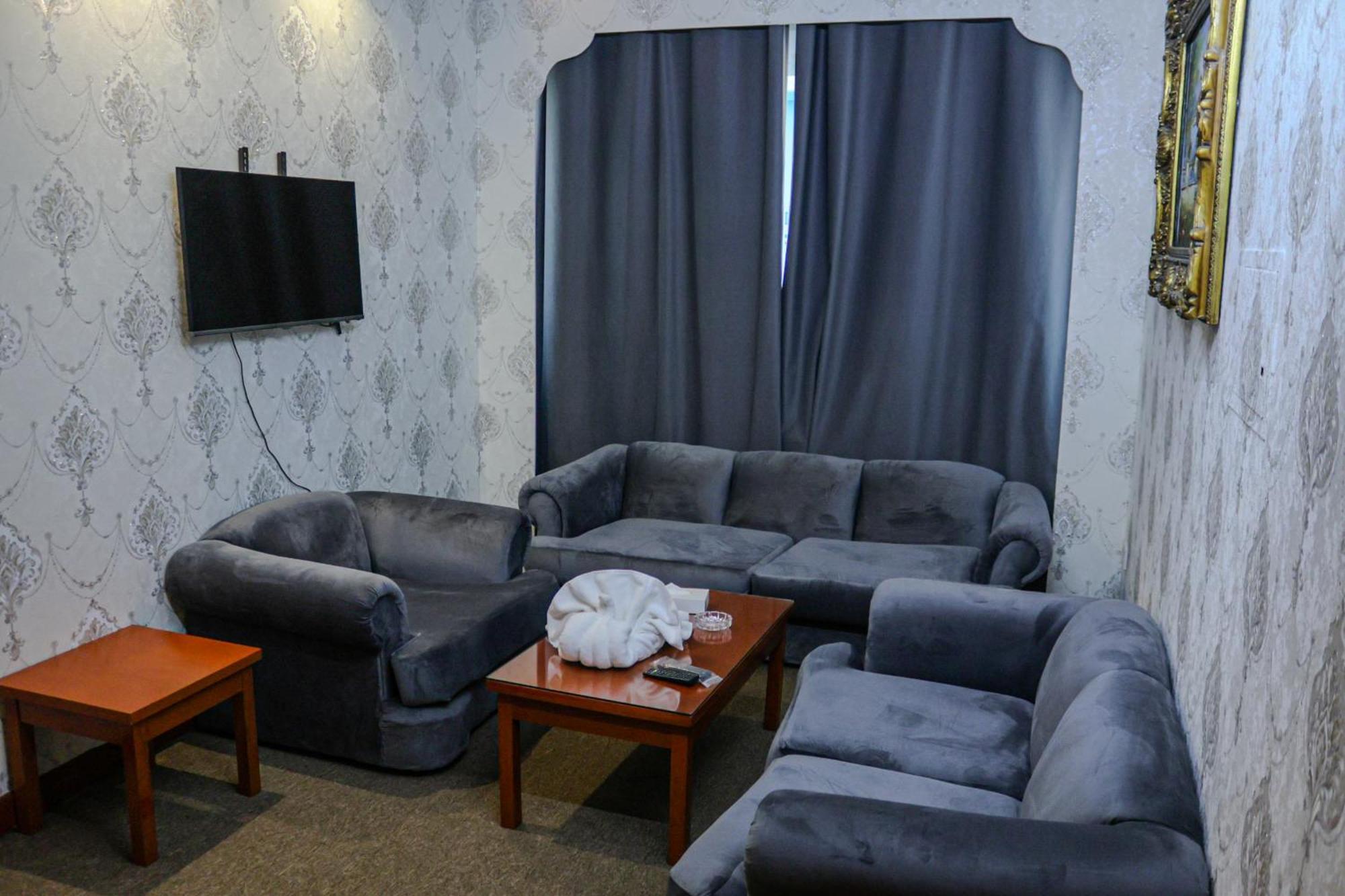 Boonmax Hotel Dubai Exterior photo