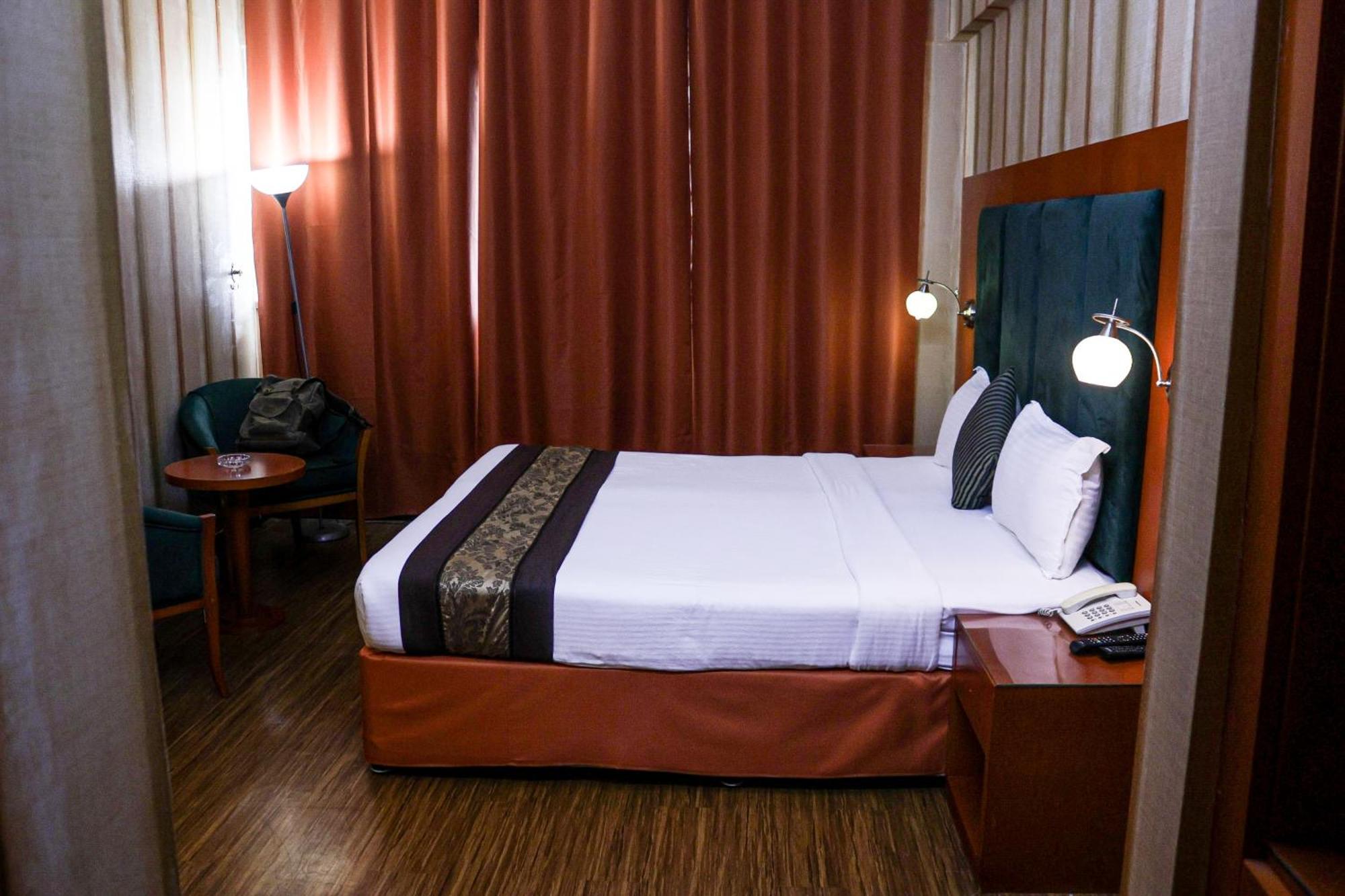 Boonmax Hotel Dubai Exterior photo