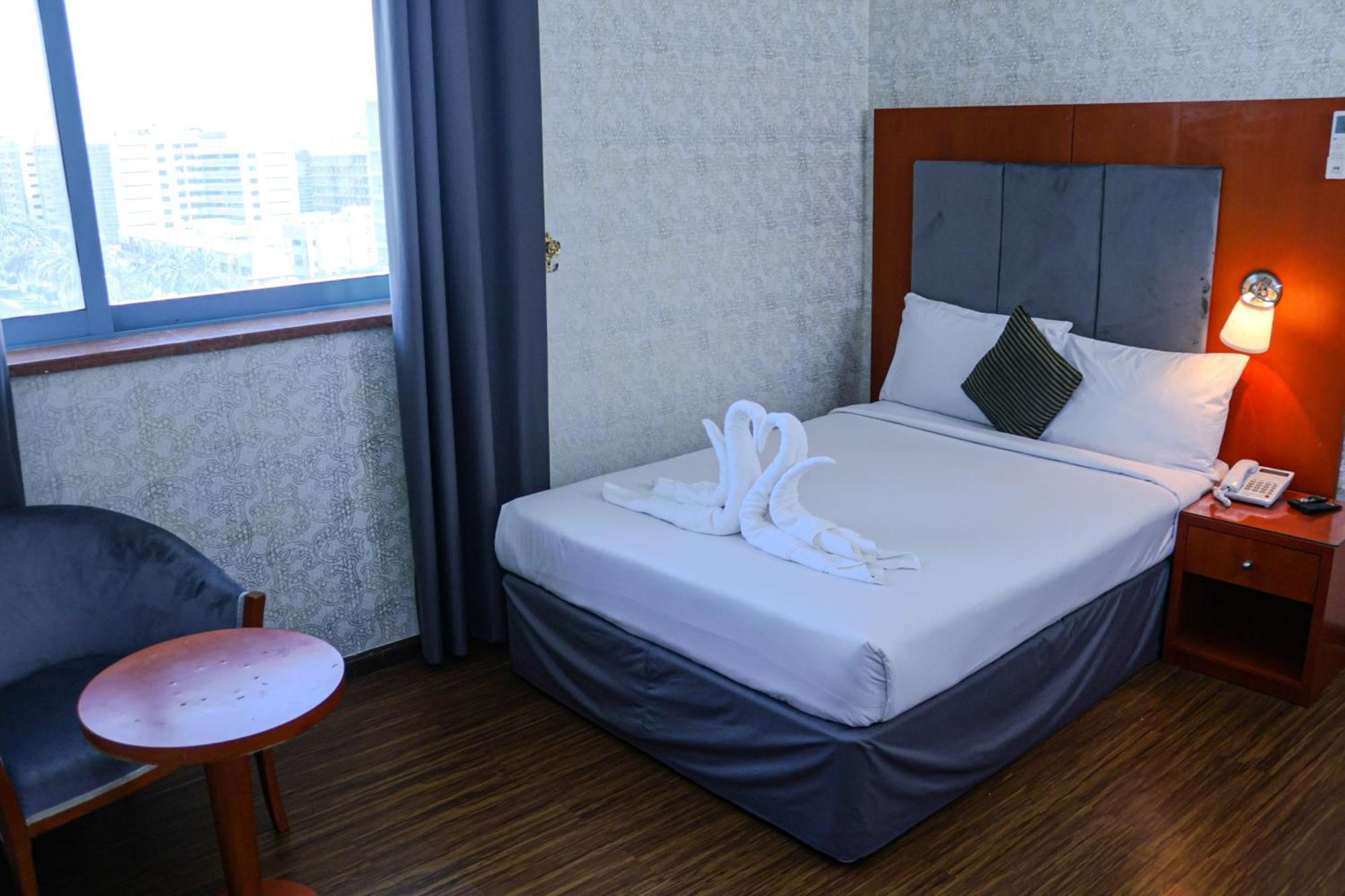 Boonmax Hotel Dubai Exterior photo